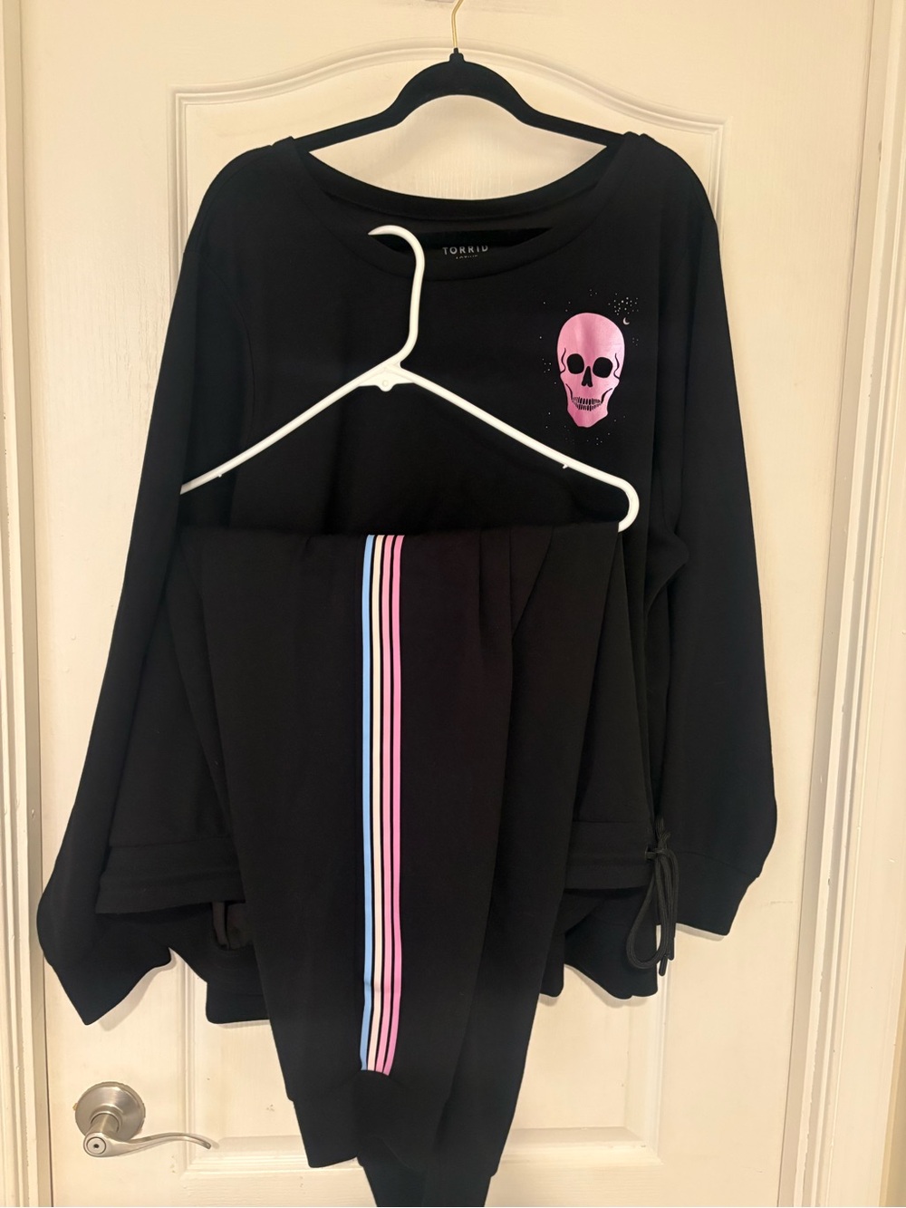 Torrid 4X Jogging Set - Picture 2 of 5